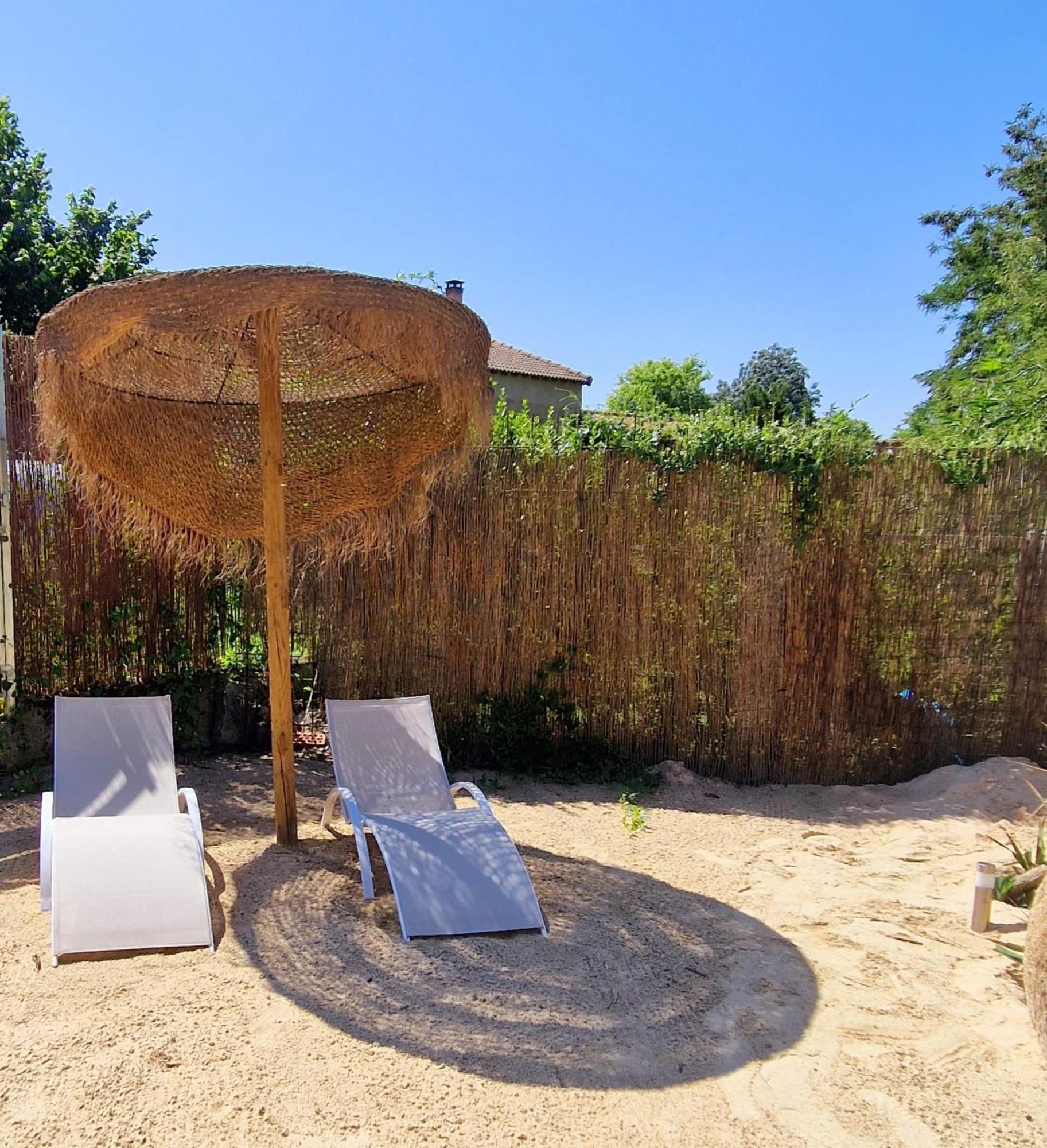 Complejo Oasis Beach Sobre El Rio Huerta  Exteriör bild