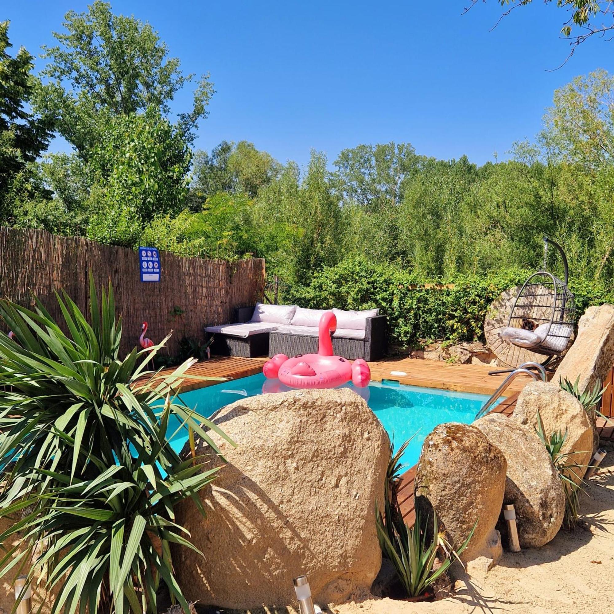 Complejo Oasis Beach Sobre El Rio Huerta  Exteriör bild