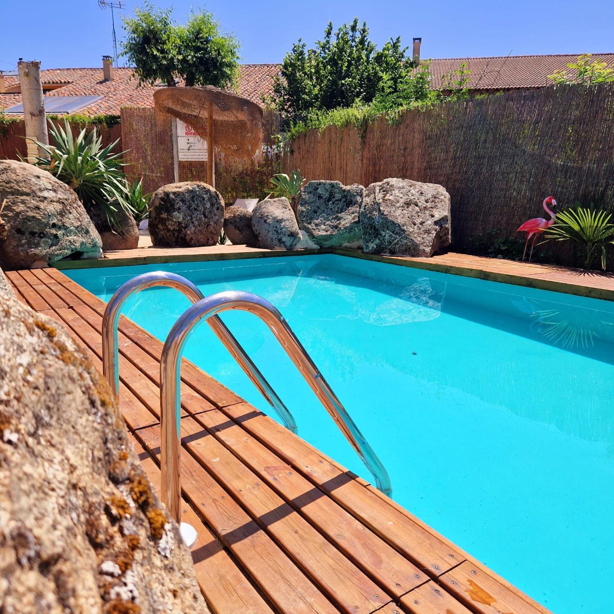 Complejo Oasis Beach Sobre El Rio Huerta  Exteriör bild